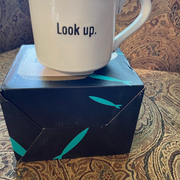 The Chosen “Look Up” mug from the series THE CHOSEN. New in Box. - Picture 2 of 4